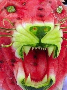 月亮 猪头 菜刀 吃瓜,吃瓜群众揭秘神秘事件