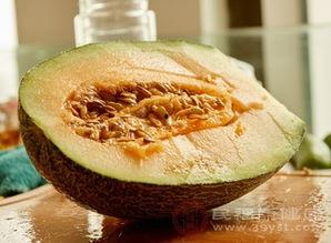 吃药可以吃哈密瓜吗,哈密瓜能吃吗？